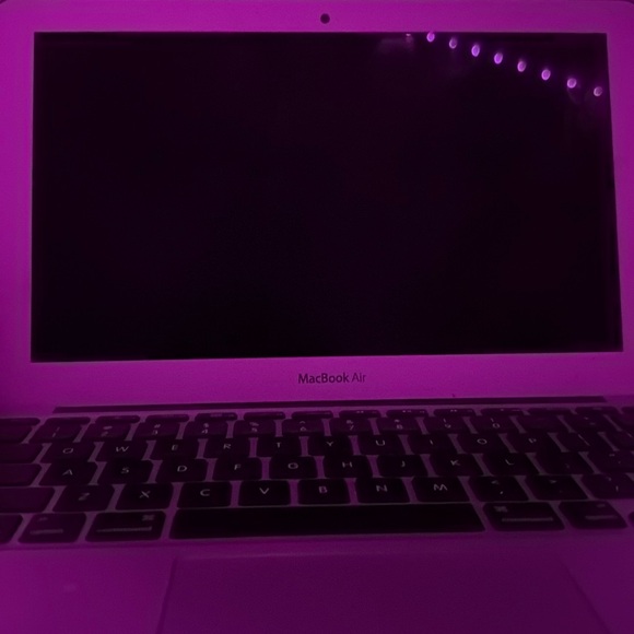 brand new macbook airnever used was looking to regift took too long to return